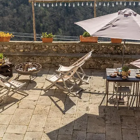 Casa di campagna Corte Paganini Riccò del Golfo di Spezia