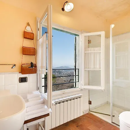 Corte Paganini Landhaus Riccò del Golfo di Spezia