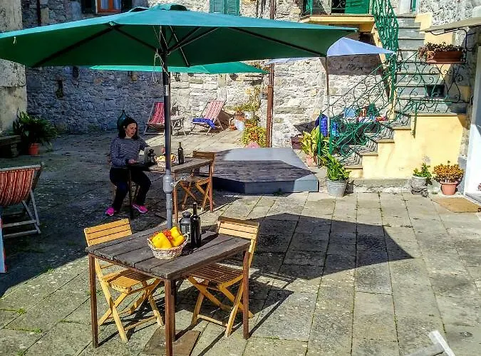 Corte Paganini * Ricco del Golfo di Spezia